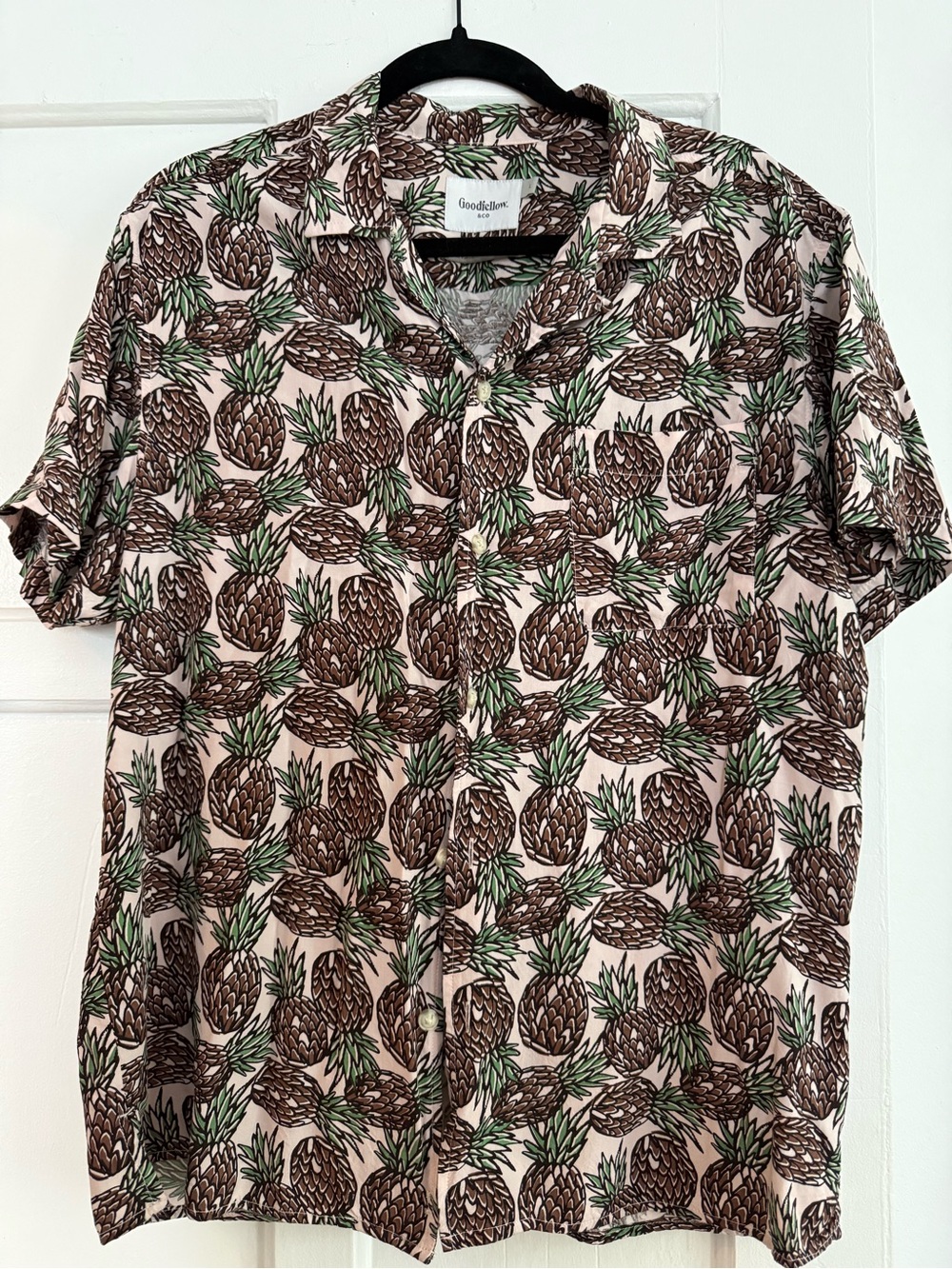 Goodfellow & Co Brown Pineapple-Print Short-Sleeve Button-Down Shirt on Pink